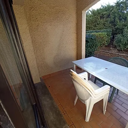 Le Cap D'Agde 2 Pieces Climatise Residence Odalys St Loup En Rdc Avec Terrasse *