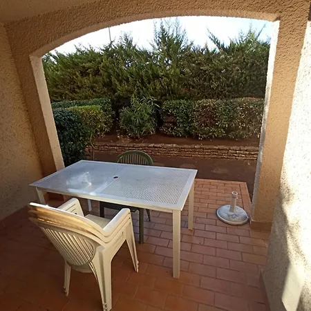 Le Cap D'Agde 2 Pieces Climatise Residence Odalys St Loup En Rdc Avec Terrasse Apartment Agde
